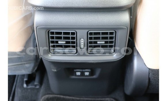 Sayi Imported Toyota HiAce White Babbar mota in Import - Dubai a Benin Sayi Imported Toyota HiAce White Babbar mota in Import - Dubai a Benin