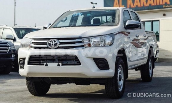 Ra Imported Toyota Hilux funfun Ọkọ̀ in Import - Dubai ni Benin Ra Imported Toyota Hilux funfun Ọkọ̀ in Import - Dubai ni Benin