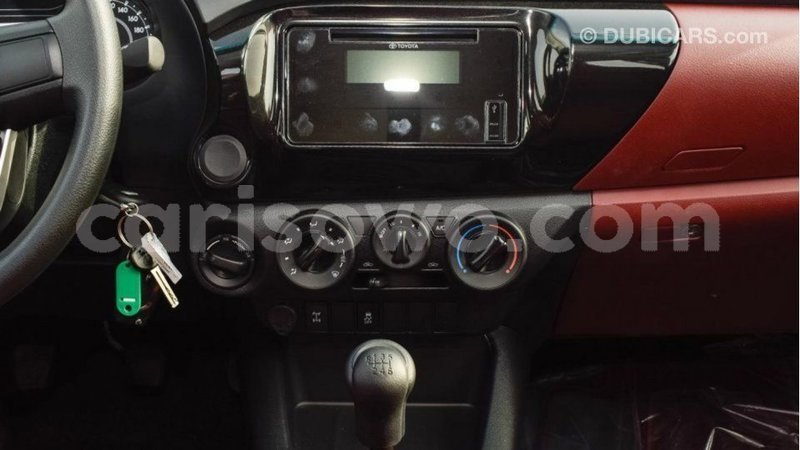 Big with watermark toyota hilux benign import dubai 7734