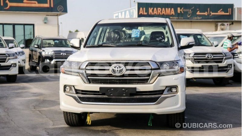 Big with watermark toyota land cruiser benin import dubai 7735