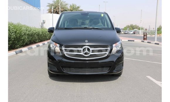 Sayi Imported Mercedes-Benz 250 Black Mota in Import - Dubai a Benin Sayi Imported Mercedes-Benz 250 Black Mota in Import - Dubai a Benin