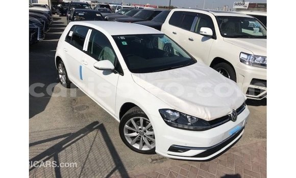 Acheter Import Voiture Volkswagen Golf Blanc à Import - Dubai, Benin Acheter Import Voiture Volkswagen Golf Blanc à Import - Dubai, Benin