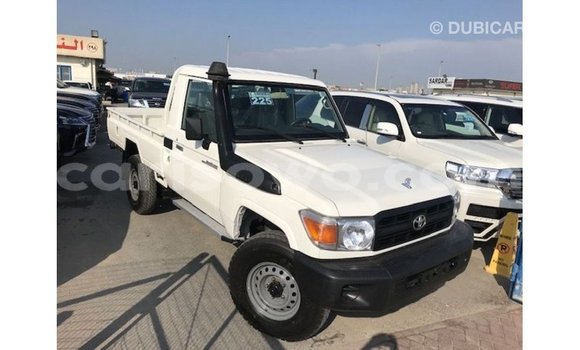 Buy Import Toyota Land Cruiser White Car in Import - Dubai in Benign Buy Import Toyota Land Cruiser White Car in Import - Dubai in Benign