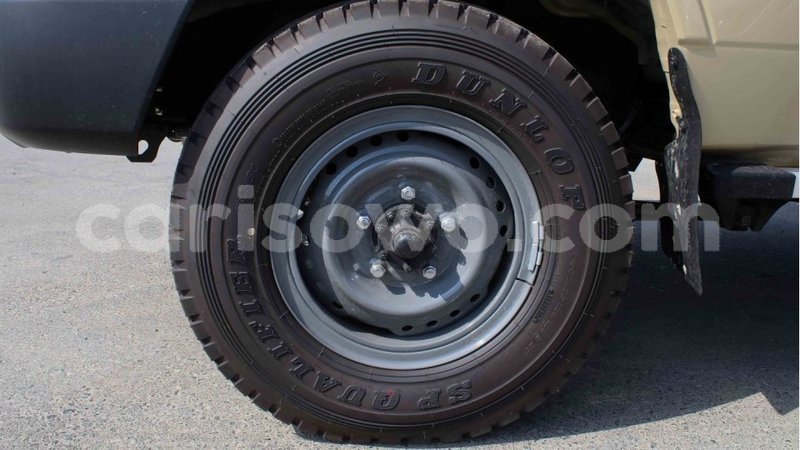 Big with watermark toyota land cruiser benin import dubai 7746