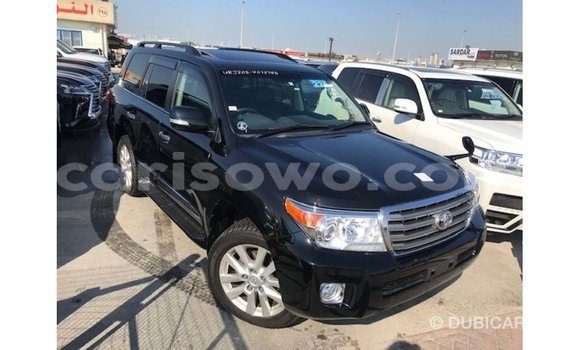 Acheter Import Voiture Toyota Land Cruiser Noir à Import - Dubai, Benin Acheter Import Voiture Toyota Land Cruiser Noir à Import - Dubai, Benin