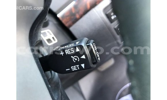 Acheter Import Voiture Toyota Land Cruiser Noir à Import - Dubai, Benin Acheter Import Voiture Toyota Land Cruiser Noir à Import - Dubai, Benin