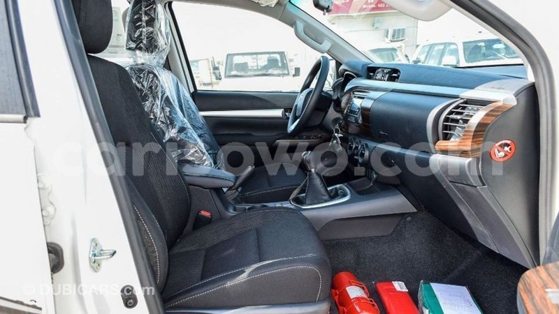 Big with watermark toyota hilux benin import dubai 7748