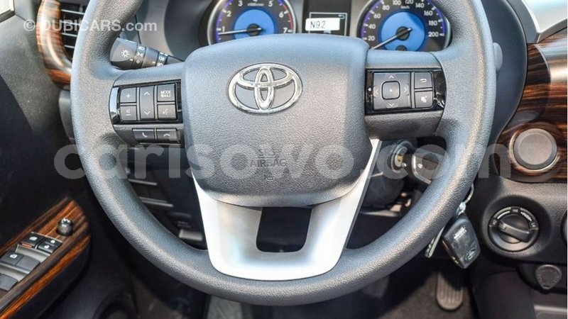 Big with watermark toyota hilux benin import dubai 7748