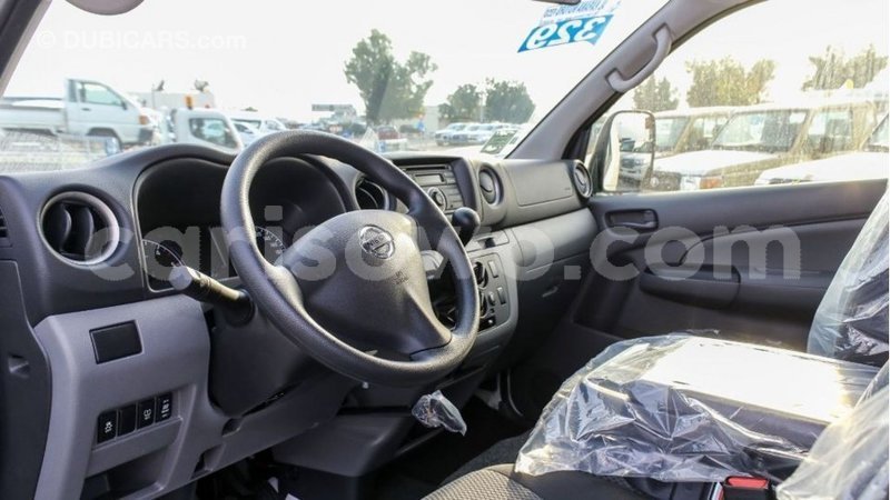 Big with watermark nissan urvan benin import dubai 7751