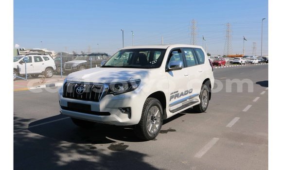 Sayi Imported Toyota Prado White Mota in Import - Dubai a Benin Sayi Imported Toyota Prado White Mota in Import - Dubai a Benin