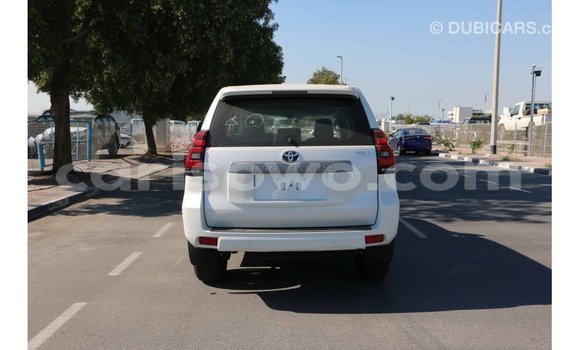 Sayi Imported Toyota Prado White Mota in Import - Dubai a Benin Sayi Imported Toyota Prado White Mota in Import - Dubai a Benin