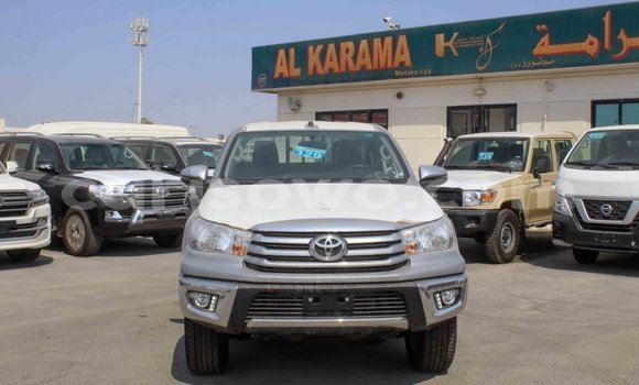 Sayi Imported Toyota Hilux Sauran Mota in Import - Dubai a Benin Sayi Imported Toyota Hilux Sauran Mota in Import - Dubai a Benin