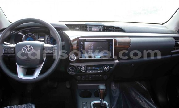 Sayi Imported Toyota Hilux Sauran Mota in Import - Dubai a Benin Sayi Imported Toyota Hilux Sauran Mota in Import - Dubai a Benin