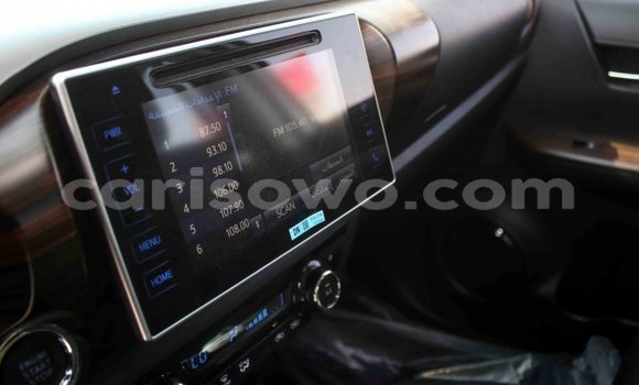 Sayi Imported Toyota Hilux Sauran Mota in Import - Dubai a Benin Sayi Imported Toyota Hilux Sauran Mota in Import - Dubai a Benin