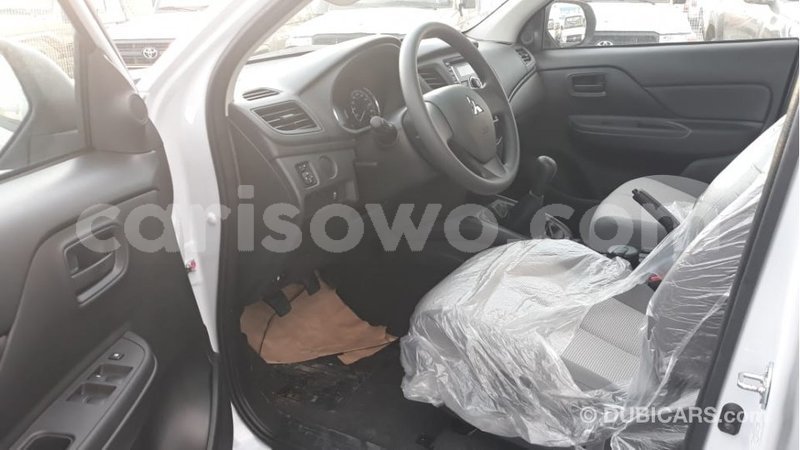 Big with watermark mitsubishi l200 benin import dubai 7763