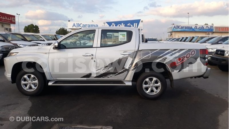 Big with watermark mitsubishi l200 benin import dubai 7763