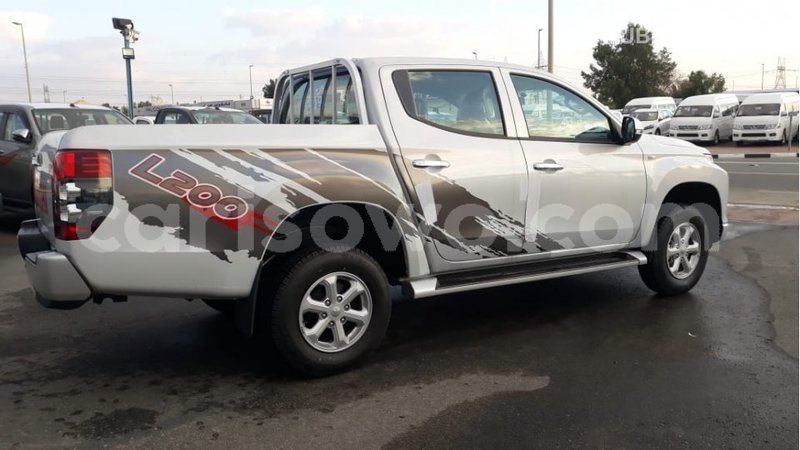 Big with watermark mitsubishi l200 benin import dubai 7763