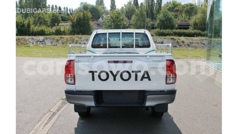 Big with watermark toyota hilux benin import dubai 7769
