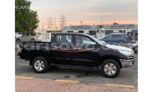 Sayi Imported Toyota Hilux Black Mota in Import - Dubai a Benin Sayi Imported Toyota Hilux Black Mota in Import - Dubai a Benin