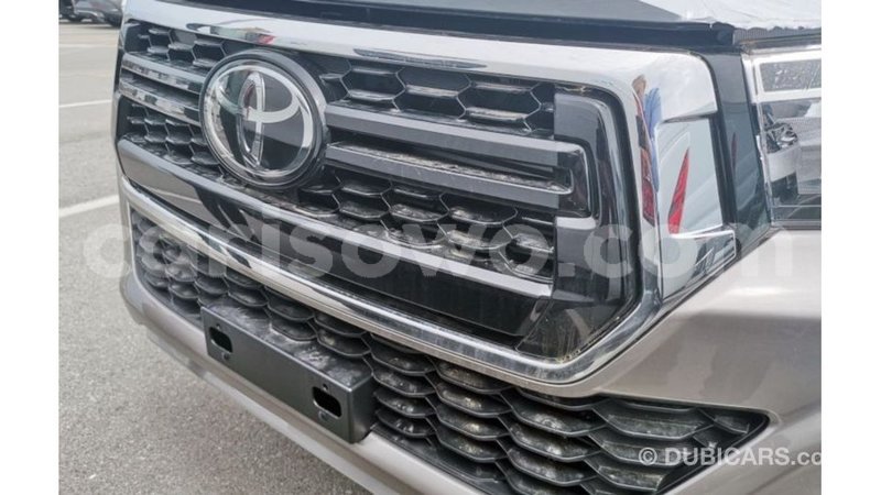 Big with watermark toyota hilux benin import dubai 7781