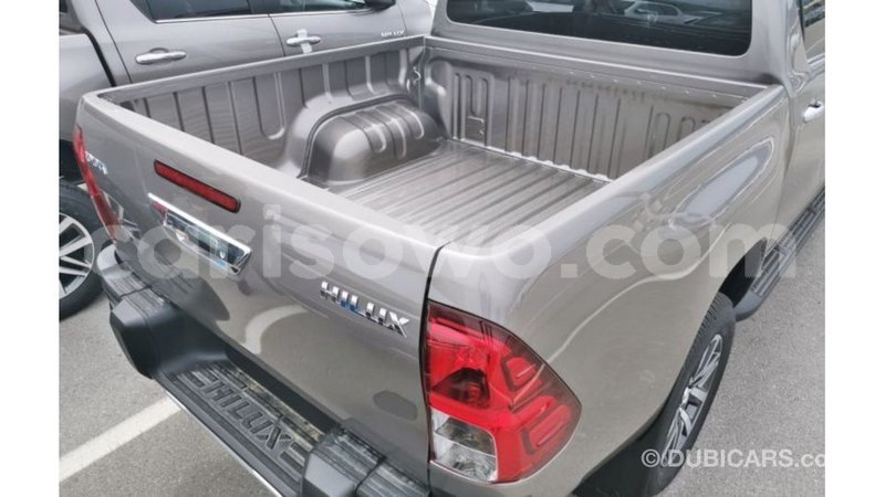 Big with watermark toyota hilux benin import dubai 7781