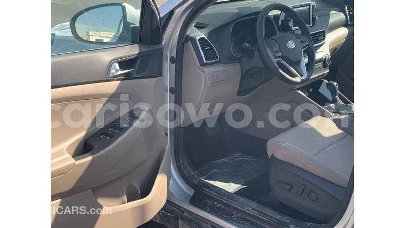 Big with watermark hyundai tucson benin import dubai 7785