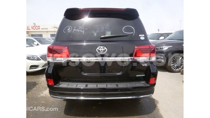 Big with watermark toyota land cruiser benin import dubai 7787