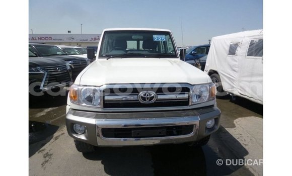 Buy Import Toyota Land Cruiser White Car in Import - Dubai in Benign Buy Import Toyota Land Cruiser White Car in Import - Dubai in Benign