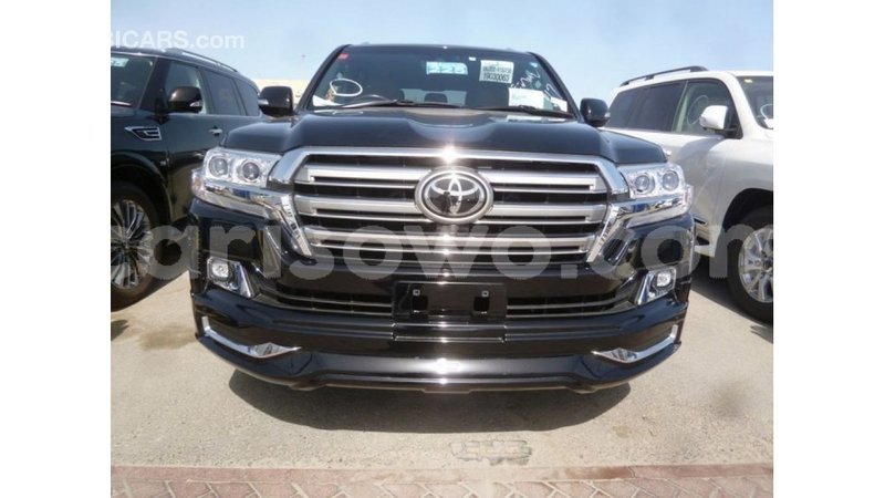 Big with watermark toyota land cruiser benign import dubai 7793
