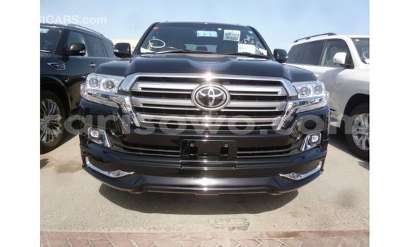Acheter Import Voiture Toyota Land Cruiser Noir à Import - Dubai, Benin Acheter Import Voiture Toyota Land Cruiser Noir à Import - Dubai, Benin