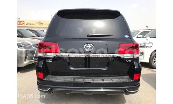 Ra Imported Toyota Land Cruiser Black Ọkọ̀ in Import - Dubai ni Benin Ra Imported Toyota Land Cruiser Black Ọkọ̀ in Import - Dubai ni Benin