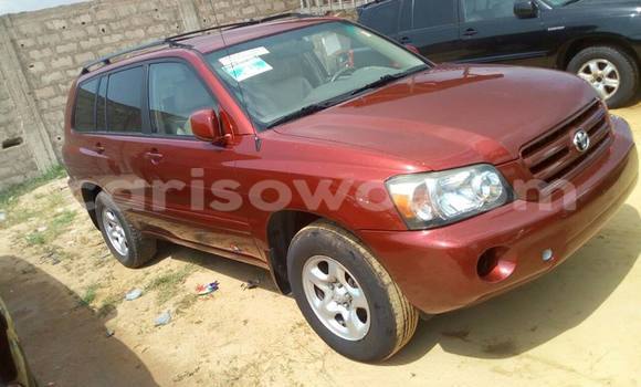 Ra Àlòkù Toyota Highlander Red Ọkọ̀ in Savalou ni Benin Ra Àlòkù Toyota Highlander Red Ọkọ̀ in Savalou ni Benin