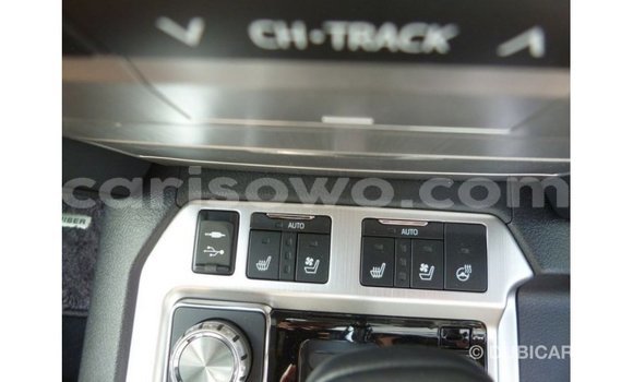 Sayi Imported Toyota Land Cruiser White Mota in Import - Dubai a Benin Sayi Imported Toyota Land Cruiser White Mota in Import - Dubai a Benin