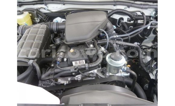 Acheter Import Voiture Toyota Prado Blanc à Import - Dubai, Benin Acheter Import Voiture Toyota Prado Blanc à Import - Dubai, Benin