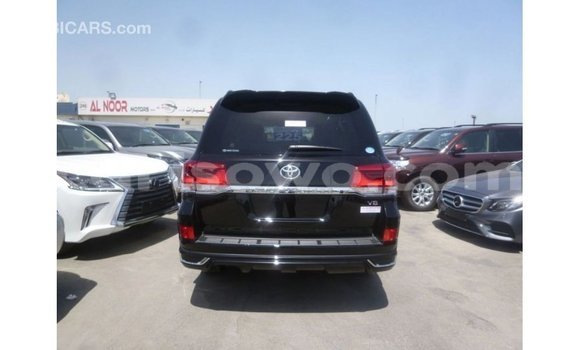 Sayi Imported Toyota Land Cruiser Black Mota in Import - Dubai a Benin Sayi Imported Toyota Land Cruiser Black Mota in Import - Dubai a Benin