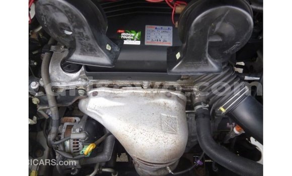 Acheter Import Voiture Toyota Alphard Blanc à Import - Dubai, Benin Acheter Import Voiture Toyota Alphard Blanc à Import - Dubai, Benin