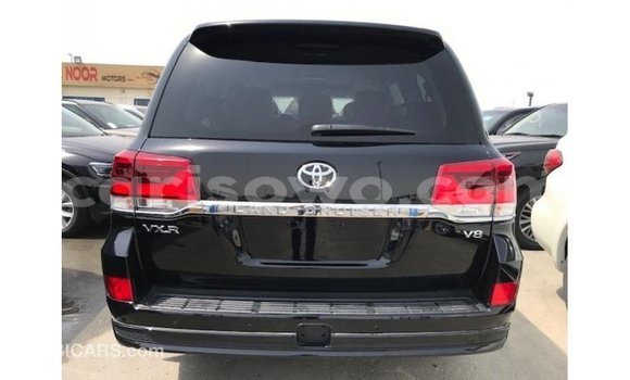 Acheter Import Voiture Toyota Land Cruiser Noir à Import - Dubai, Benin Acheter Import Voiture Toyota Land Cruiser Noir à Import - Dubai, Benin