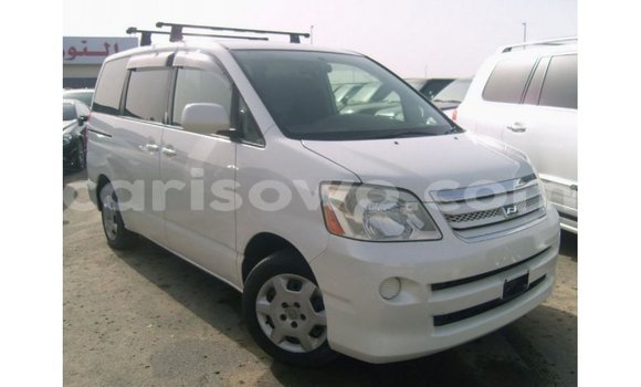 Buy Import Toyota Noah White Car in Import - Dubai in Benign Buy Import Toyota Noah White Car in Import - Dubai in Benign