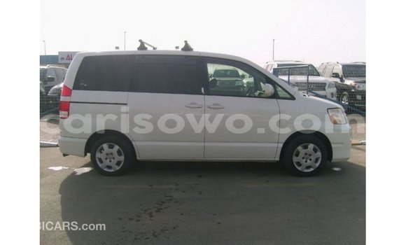 Buy Import Toyota Noah White Car in Import - Dubai in Benign Buy Import Toyota Noah White Car in Import - Dubai in Benign