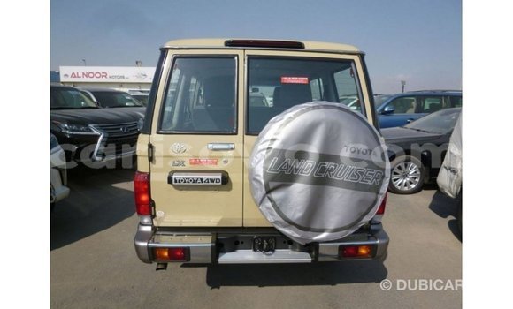 Buy Import Toyota Land Cruiser Beige Car in Import - Dubai in Benign Buy Import Toyota Land Cruiser Beige Car in Import - Dubai in Benign
