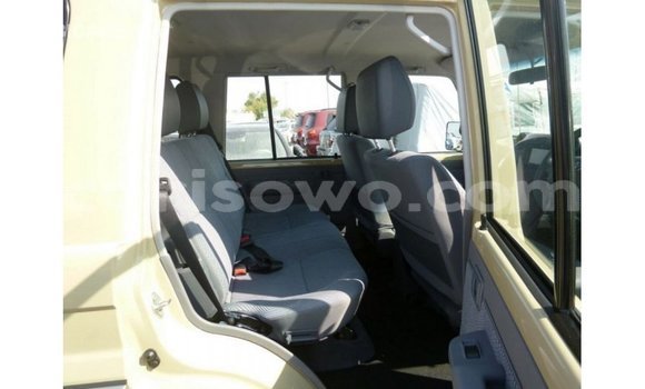 Buy Import Toyota Land Cruiser Beige Car in Import - Dubai in Benign Buy Import Toyota Land Cruiser Beige Car in Import - Dubai in Benign