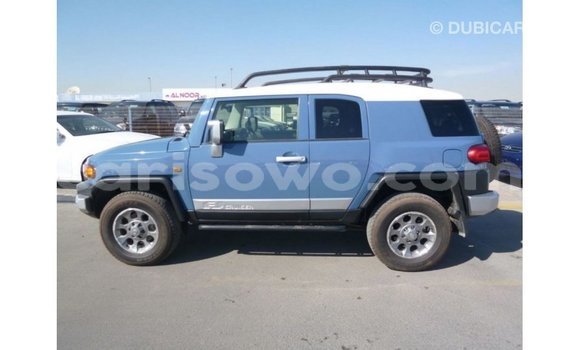 Sayi Imported Toyota FJ Cruiser Blue Mota in Import - Dubai a Benin Sayi Imported Toyota FJ Cruiser Blue Mota in Import - Dubai a Benin