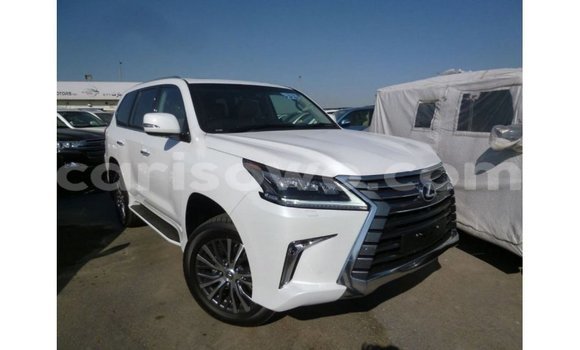 Sayi Imported Lexus LX White Mota in Import - Dubai a Benin Sayi Imported Lexus LX White Mota in Import - Dubai a Benin