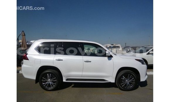 Sayi Imported Lexus LX White Mota in Import - Dubai a Benin Sayi Imported Lexus LX White Mota in Import - Dubai a Benin