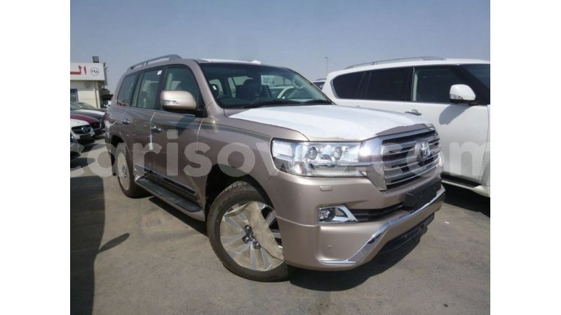 Big with watermark toyota land cruiser benign import dubai 7859
