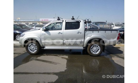 Sayi Imported Toyota Hilux Sauran Mota in Import - Dubai a Benin Sayi Imported Toyota Hilux Sauran Mota in Import - Dubai a Benin