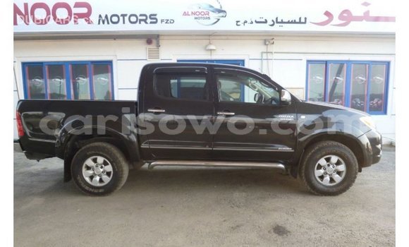 Ra Imported Toyota Hilux Black Ọkọ̀ in Import - Dubai ni Benin Ra Imported Toyota Hilux Black Ọkọ̀ in Import - Dubai ni Benin