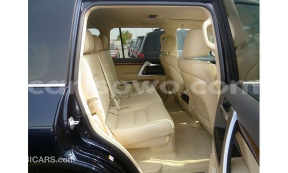Sayi Imported Toyota Land Cruiser Blue Mota in Import - Dubai a Benin Sayi Imported Toyota Land Cruiser Blue Mota in Import - Dubai a Benin