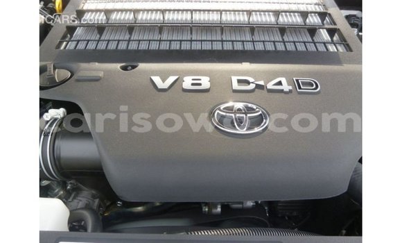 Sayi Imported Toyota Land Cruiser Blue Mota in Import - Dubai a Benin Sayi Imported Toyota Land Cruiser Blue Mota in Import - Dubai a Benin