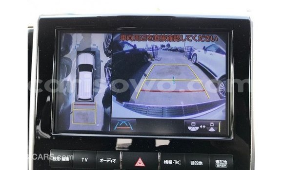 Acheter Import Voiture Toyota Land Cruiser Blanc à Import - Dubai, Benin Acheter Import Voiture Toyota Land Cruiser Blanc à Import - Dubai, Benin